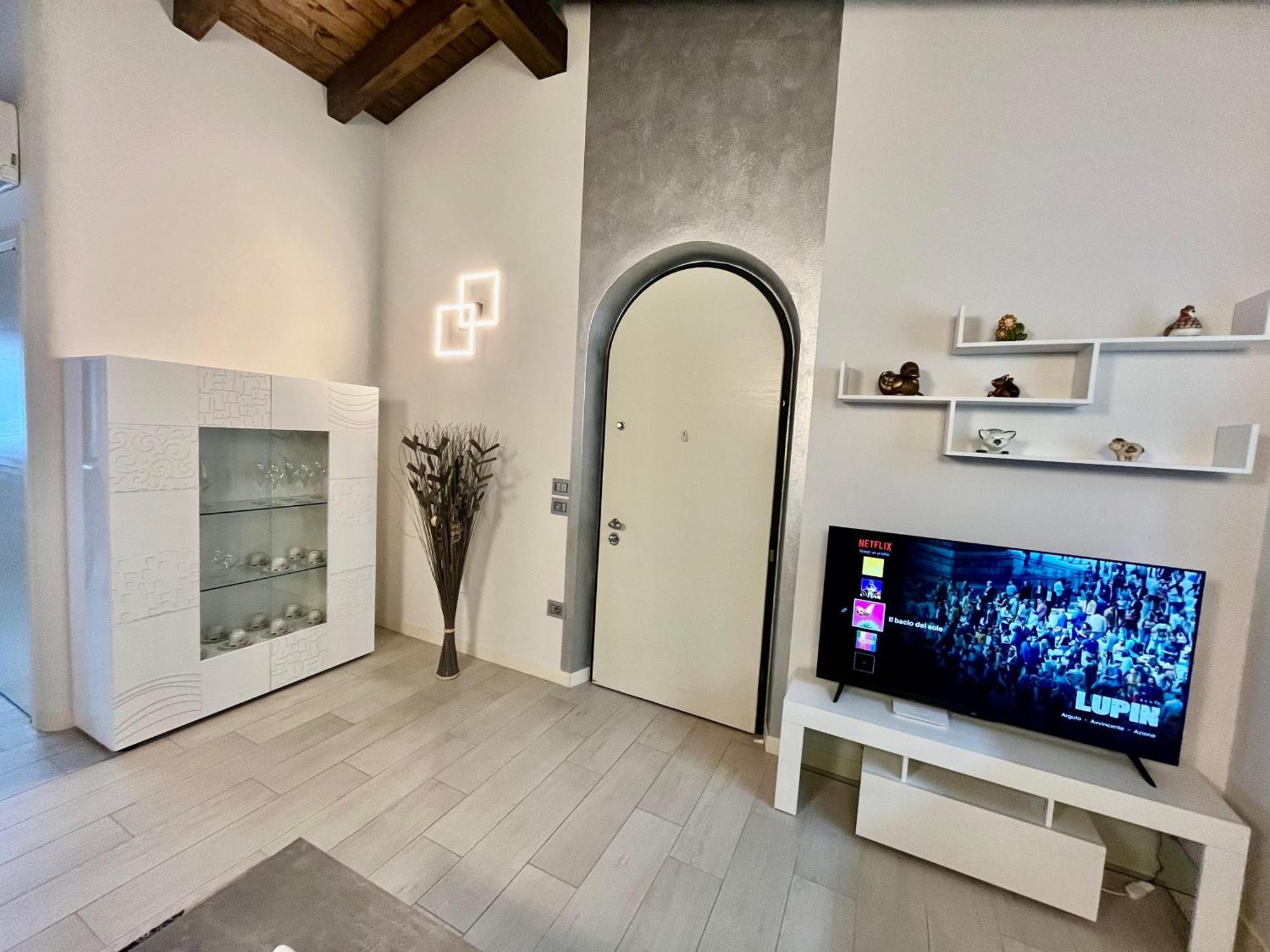 Il Bacio Del Sole Apartment *